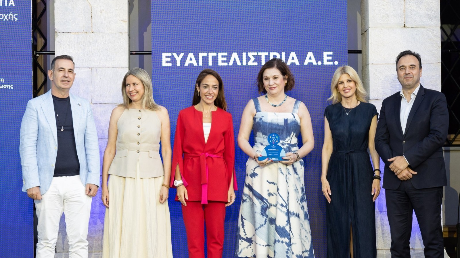 &Sigma;ή&mu;&alpha; &Delta;&iota;&alpha;&phi;&omicron;&rho;&epsilon;&tau;&iota;&kappa;ό&tau;&eta;&tau;&alpha;&sigmaf; 2026: &Omicron;&iota; &tau;&rho;&epsilon;&iota;&sigmaf; &kappa;&lambda;&iota;&nu;&iota;&kappa;έ&sigmaf; &tau;&omicron;&upsilon; &delta;&iota;&kappa;&tau;ύ&omicron;&upsilon; Klinikes.gr &alpha;&nu;ά&mu;&epsilon;&sigma;&alpha; &sigma;&tau;&iota;&sigmaf; 41 &epsilon;&pi;&iota;&chi;&epsilon;&iota;&rho;ή&sigma;&epsilon;&iota;&sigmaf; &pi;&omicron;&upsilon; &delta;&iota;&alpha;&kappa;&rho;ί&theta;&eta;&kappa;&alpha;&nu; &pi;&alpha;&nu;&epsilon;&lambda;&lambda;&alpha;&delta;&iota;&kappa;ά